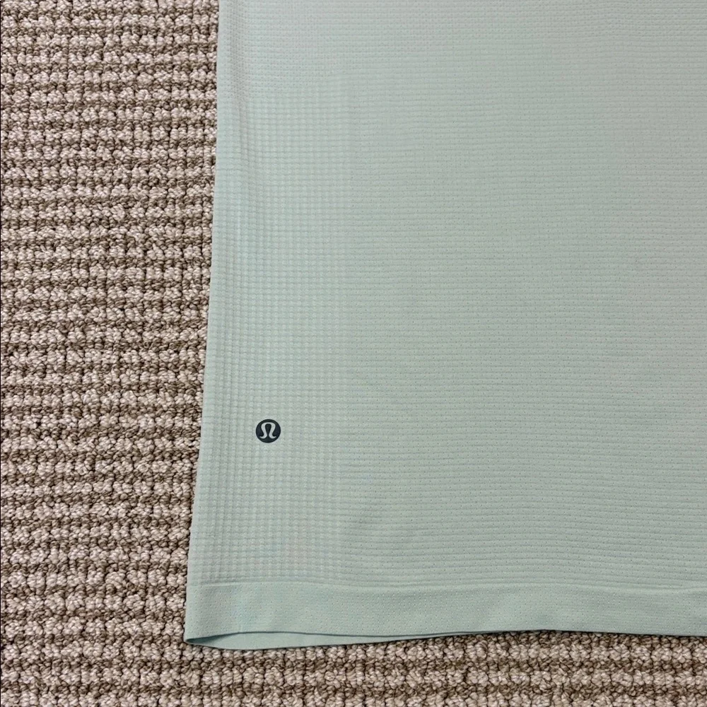 Lululemon Metal Vent Tech 1/2 Zip Small Mint Light Green - Picture 4 of 4